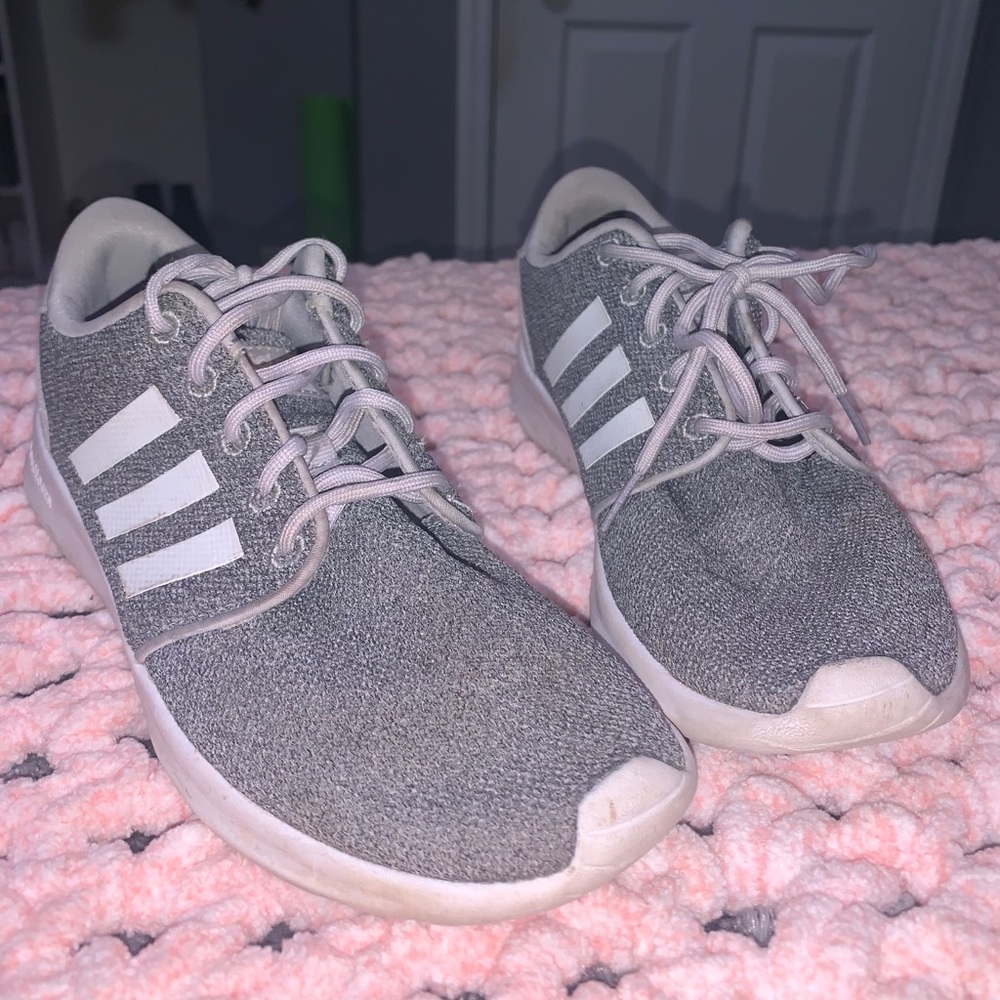 Adidas tennis shoes